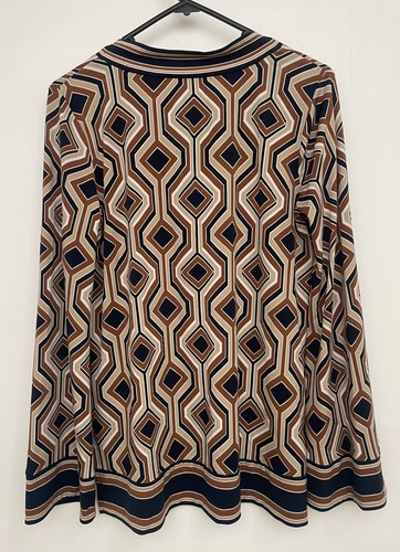 Michael Kors Ladies Longsleeved Top, Size Small. Wide Arms, Retro Pattern, VGC - Picture 3 of 8