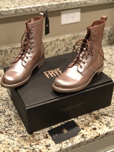 FRYE Veronica Combat Metallic Leather 