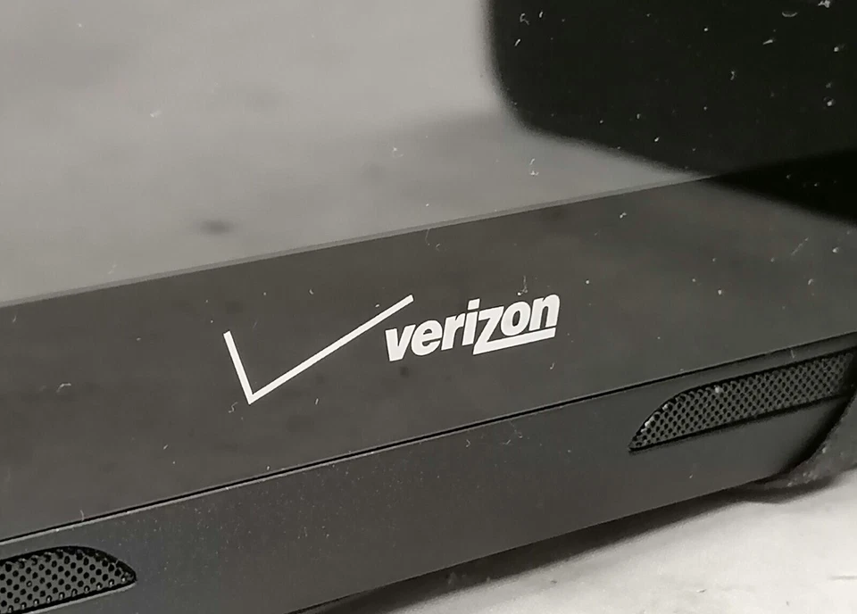 Verizon Ellipsis 7 8GB, Wi-Fi + 4G (Verizon), 7in - Black - Image 3 of 4