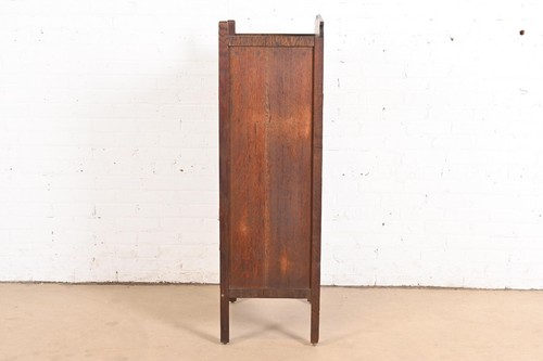 Stickley Brothers Style Antique Mission Oak Arts & Crafts Music or Bar Cabinet - Picture 10 of 11