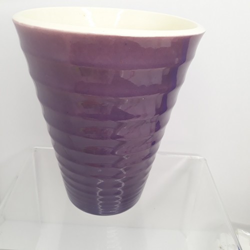Vintage MUDHUT USA Vase Ribbed Purple Plum MCM MUD HUT Planter - Picture 5 of 11