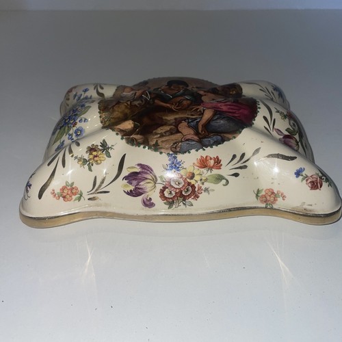 Porcelain Candy Jar - Picture 16 of 17