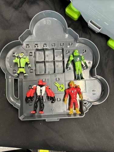 Bandai Ben 10 Alien Creation Chamber with /4 Figures - Bild 4 von 5