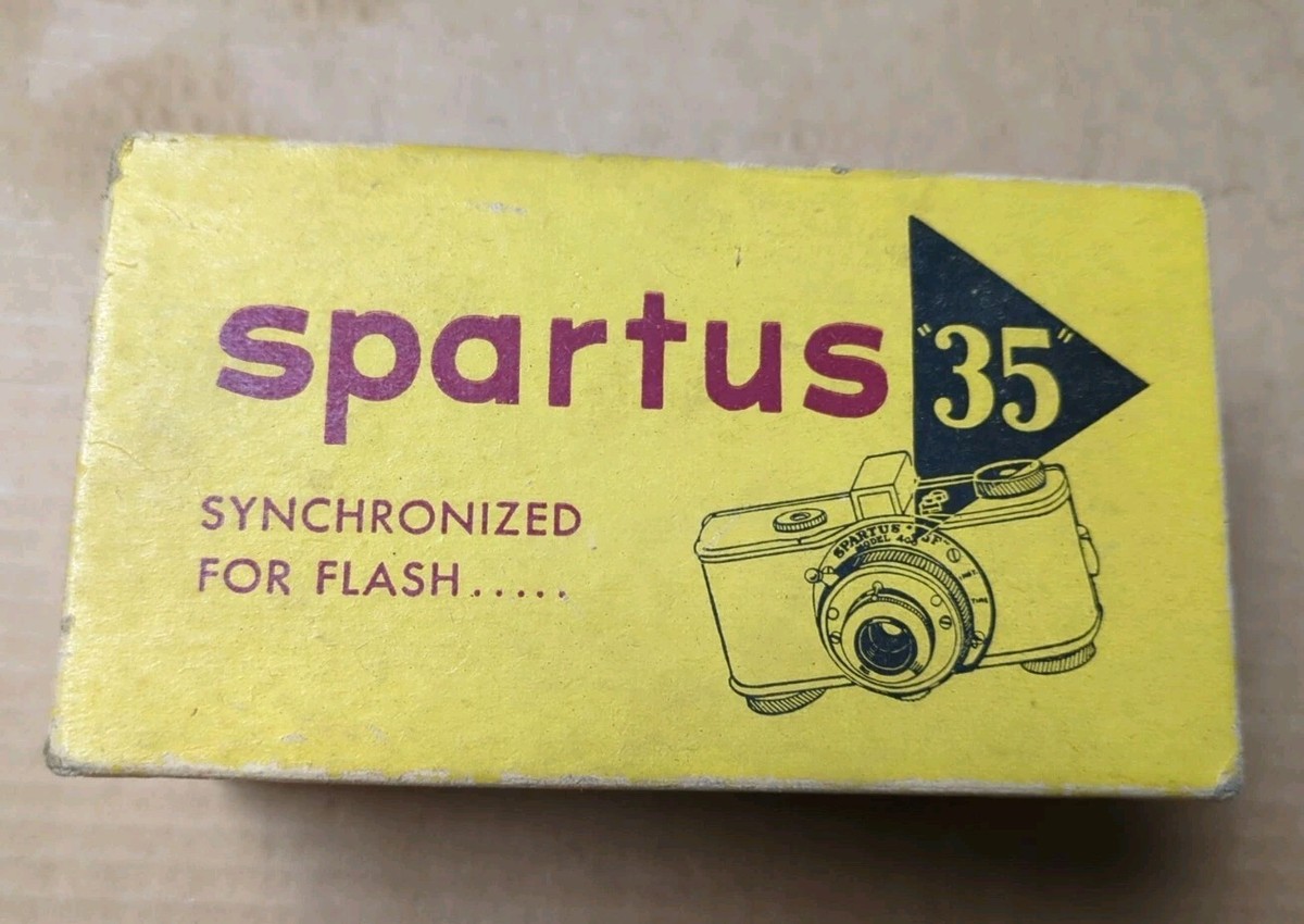 Vintage Spartus 35F Model 400 35mm Film Camera With Original
