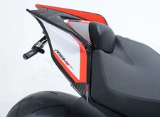R&G GLOSSY TAIL SLIDERS FOR APRILIA RSV4 2009 > 2020 CARBON PAIR TLS0006CG