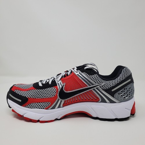 Nike Zoom Vomero 5 Men Size 10.5 Metallic Silver Black University Red HV0926-095 - Picture 9 of 11