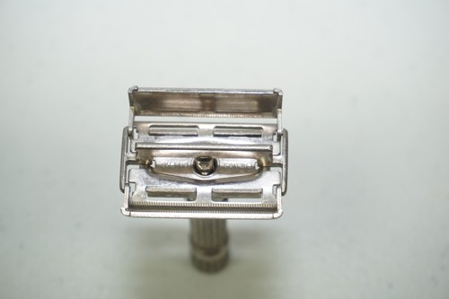 Vintage Gillette Fatboy Adjustable 1-9 Safety Razor E1 Date Code 1959 USA - Picture 4 of 23