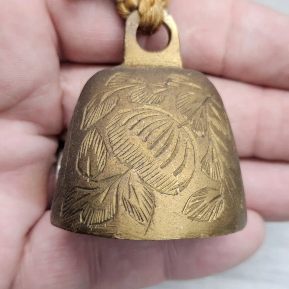 Etched Brass Bells of Sarna India Vintage Set of 3 Graduated - Image 4 of 4