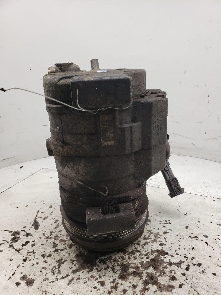 AC Compressor Fits 03-10 SIERRA 1500 PICKUP 1288078 - Image 2 of 4