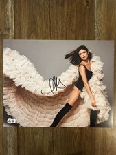 ‘Monica Barbaro’ Actress Sexy Signed 11x14 Photo Beckett Top Gun: Maverick ‘Monica Barbaro’ Actress Sexy Signed 11x14 Photo Beckett Top Gun: Maverick