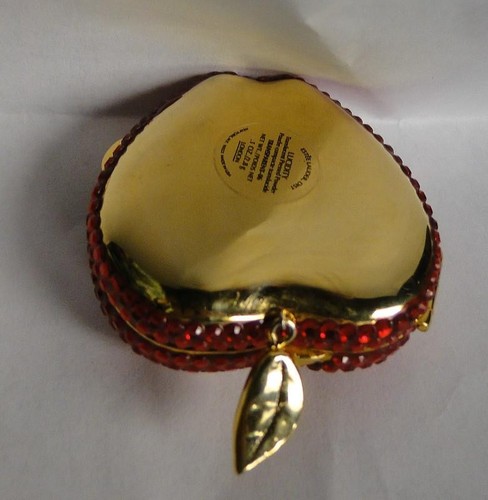 Vtg Estee Lauder LADY APPLE Powder Compact Red Swarovski Crystals Goldtone MINTY - Picture 9 of 11