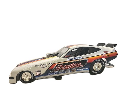 1975 Funny Car Tom Hoover - Showtime Monza - Action 1:24 Diecast - Picture 2 of 6