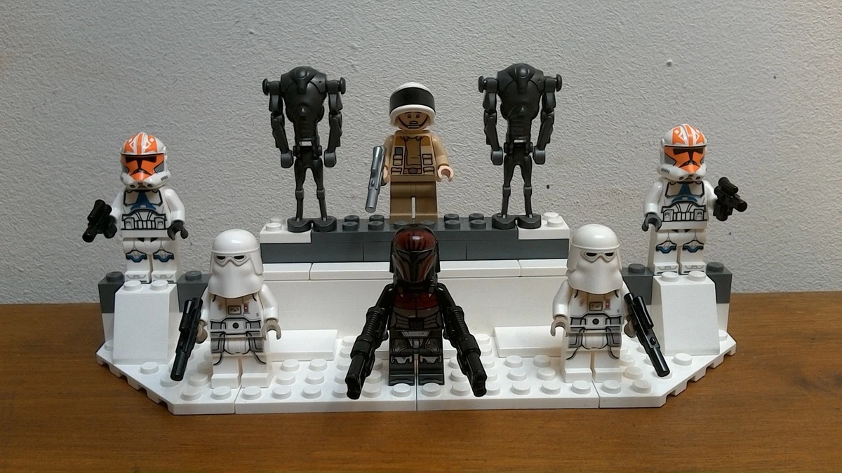 LOT DE 12 figurines Star Wars Vintage Collection Clone Trooper Plus EUR