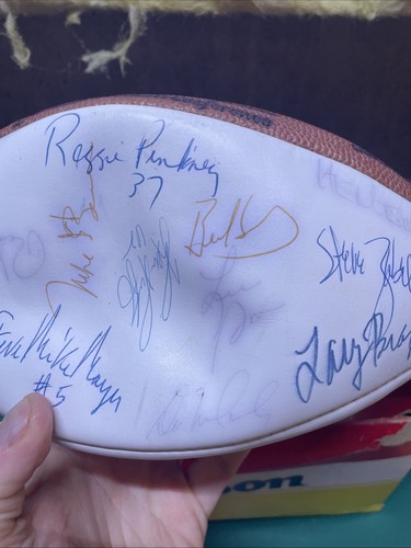 1979 Baltimore Colts Team Signed "Locker Room" Pete Rozelle Football - 36 Autos - Imagen 10 de 17