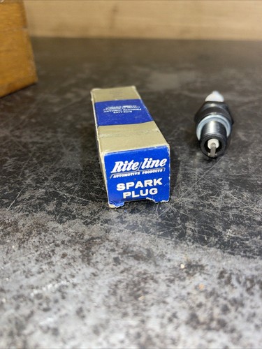 Vintage Rite Line R4G5 Spark Plug NOS - Picture 4 of 6