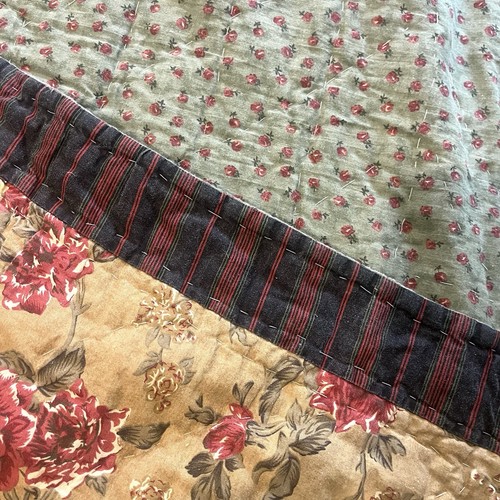Couette patchwork vintage étoile solitaire 90”x92” vert rouge beurre jaune floral (DÉFAUT) - Photo 7/14