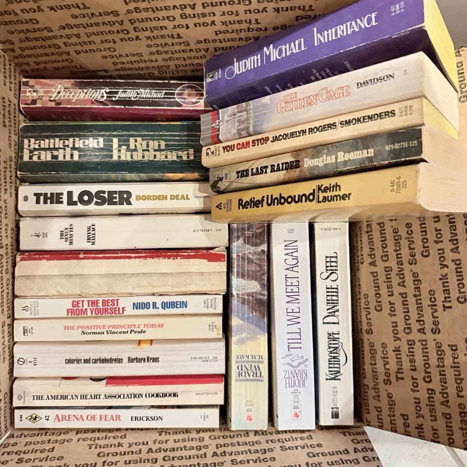 30+ Vintage 1970s Various Fiction Mass Market Paperback Book Lot C8 - Image 2 of 4