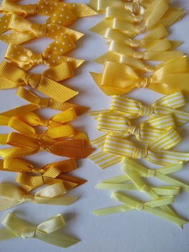 Bow Bundle Yellows 50 Assorted Shades Of Yellow Bows Various Widths & Types - Picture 7 of 8