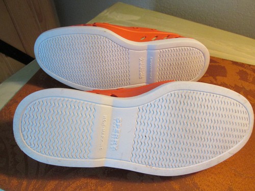 SPERRY BOAT SHOES CROCS UNISEX MEN'S SIZE 5 WOMEN SIZE 7 SALMON COLOR FLOATING - Picture 2 of 9