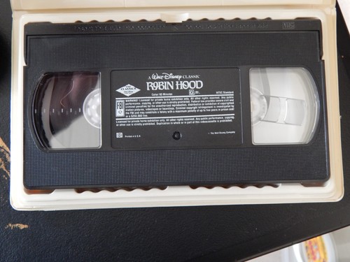 ROBIN HOOD – DISNEY BLACK DIAMOND VHS TAPE # 1189 – 83 MINUTES PLAYING TIME - Picture 6 of 11