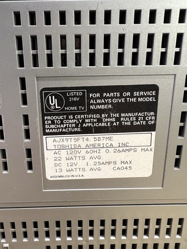 Vintage Toshiba Portable Color TV Model CA 045 Mfg. 1984 w/ Power Cable Works - Picture 11 of 12