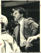 1985 Press Photo Mike Keenan, of the Philadelphia Flyers. - sya98020