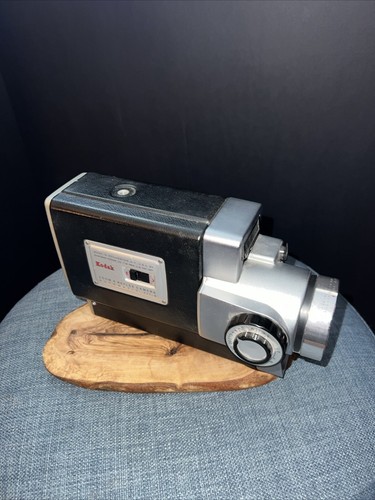 Vintage Kodak Zoom 8 Reflex Camera - Picture 2 of 9