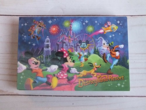 NEW 2014 DISNEYLAND 3D LENTICULAR POSTCARD  Mickey Mouse & Friends Castle Goofy - Afbeelding 1 van 4