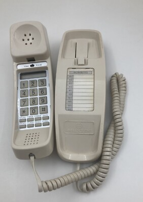 BELL SOUTH MODEL N485E BEIGE Wall or Desk Corded Phone Push Button with Display