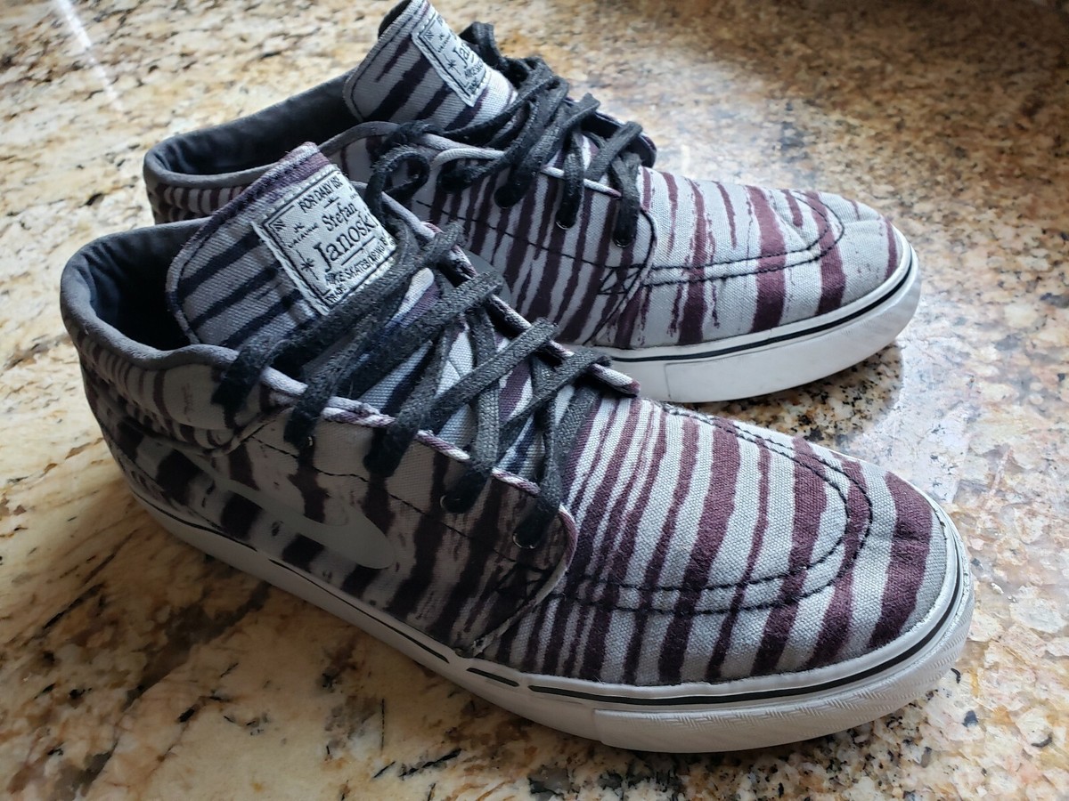 ☆美品 NIKE SB STEFAN JANOSKI SLIP MID レザー Nike SB Zoom Stefan Janoski Slip Mid RM (Black/Pale Ivory