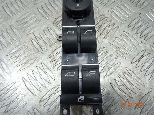 2018 FORD FOCUS TITANIUM MK3 C346 5DRS HATCH ELECTRIC WINDOW MIRROR SWITCH *5213 - Picture 3 of 10