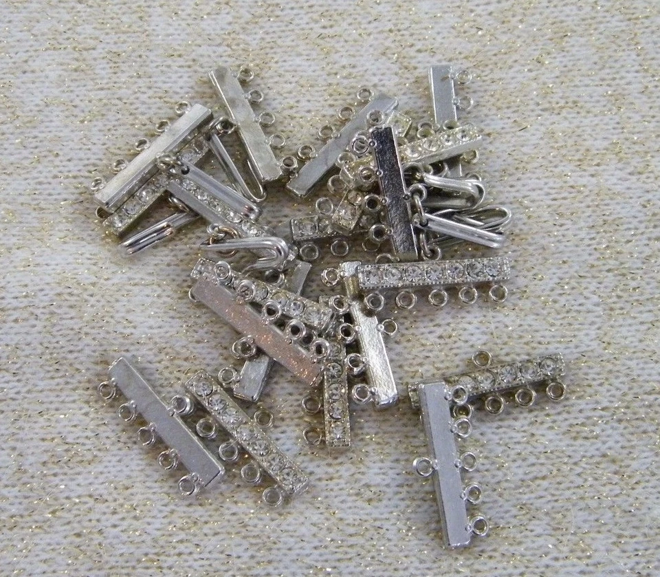 (10) SETS VINTAGE RHINESTONE & SILVERTONE ~ 5 STRAND HOOK CLASPS  - Image 3 of 4