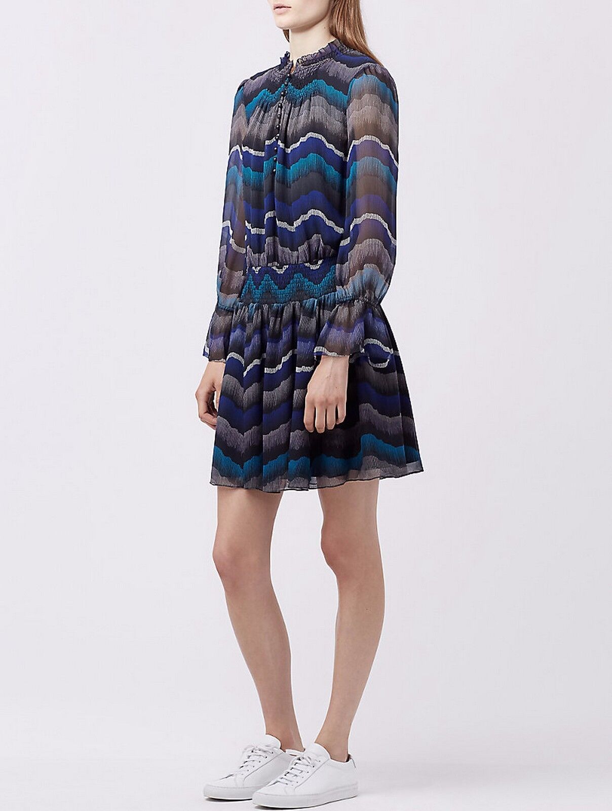 Neuf avec étiquettes Diane Von Furstenberg DVF Imprimer Bell hommeches 100% Soie Robe, sz 6, les fabricants Standard prix de détail 398 Neuf avec étiquettes Diane Von Furstenberg DVF Imprimer Bell hommeches 100% Soie Robe, sz 6, les fabricants Standard prix de détail 398