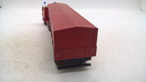 Wiking 515 Mercedes 2235 SK Pritschen-Sattelzug rot weiß Feuerwehr Umbau (28) - Bild 5 von 5