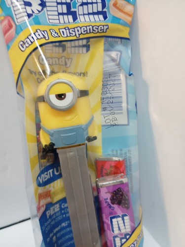 Despicable Me Minion Bob w/Feet Pez Candy Dispenser w/Candy New in Sealed Bag - Picture 2 of 5
