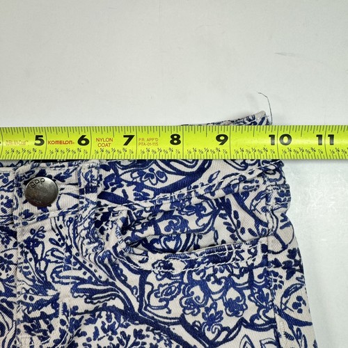 Gap Kids Youth Girls Preowned Denim Blue Paisley Shorts Size 5 - Picture 4 of 10