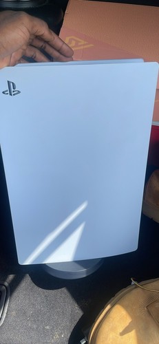 Sony PS5 Digital Edition Console - White - Picture 1 of 3