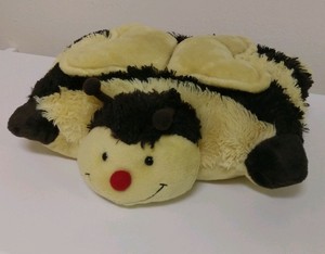 Pillow Pets Yellow Black Pee Wee Buzzing Bumble Bee 12 Plush Toy