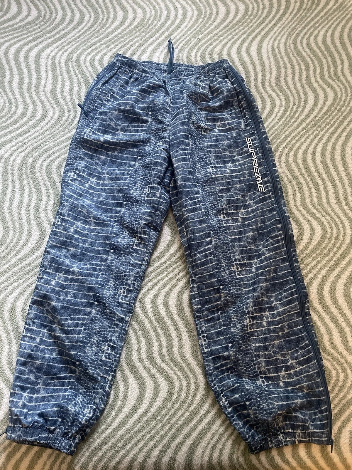 Pantalon d'échauffement Supreme Croc taille S SS24 neuf et authentique