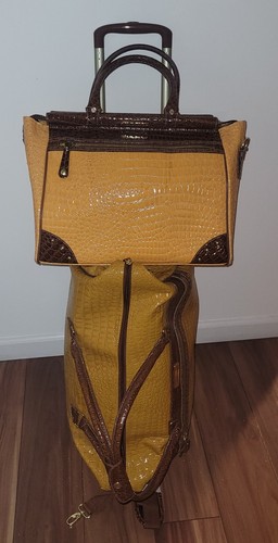 Samantha Brown 2-Piece 22" 15" Carry-On Wheels with Carry on Tote Bag RARE