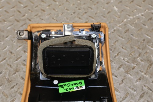 2010 Aston Martin V8 Vantage Right Dash AC Vent (Sahara Tan Leather Trim) - Picture 9 of 15