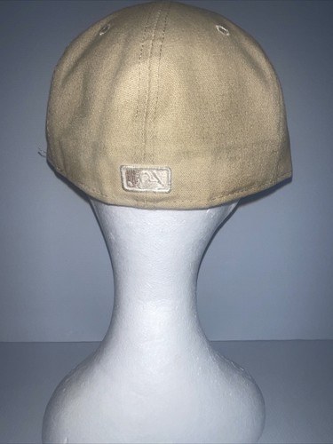 New Era New York Yankees Camel 59FIFTY Fitted Hat Sz 7 1/8 56.8cm - Picture 6 of 8