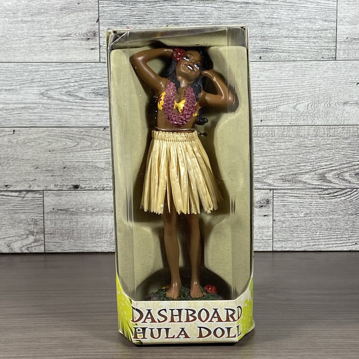 DASHBOARD HULA DOLL DASHBOARD HULA DOLL