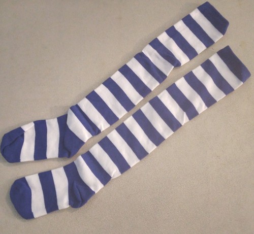 Calze alte blu e bianche alla coscia 275081 - Foto 2 di 2