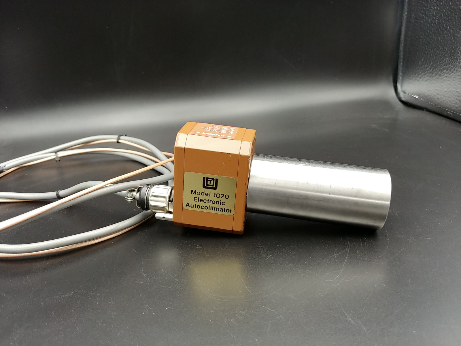 UDT Instruments Model 1020 Electronic Autocollimator with Cables