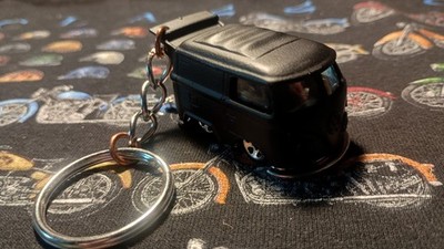 1960'S VW Kool kombiSAMBA BUS KEYCHAIN,matte black W/CHROME MAGS,good condition.