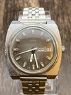Vintage Timex Electric Dynabeat Day Date Watch Gray Dial Parts and Repair 40mm