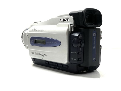 Sony DCR-TRV18E Mini DV Tape Digital Video Camera Handycam Complete Working Set - Picture 16 of 19