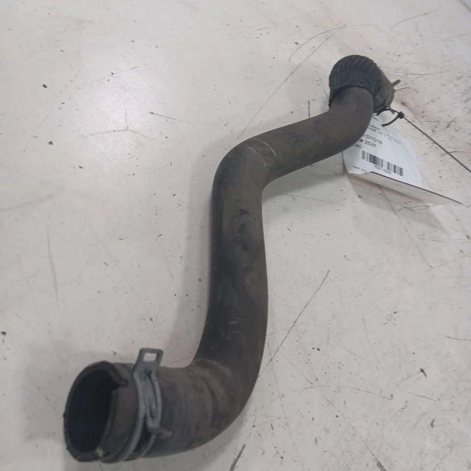 Tubo de linha de mangueira de radiador Ford Focus 2.0 2018 2017 2016 2015 - Imagem 2 de 4