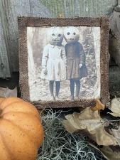 Prim Picture Plaque, Halloween Pumpkin Head Sisters Handcrafted  Grungy #19